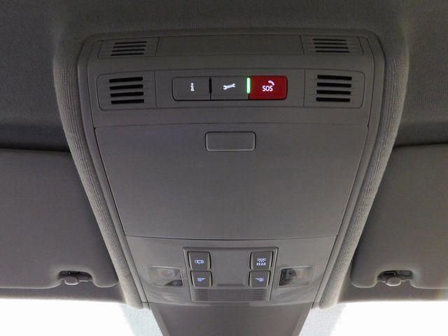 Used 2024 Volkswagen Tiguan S image 38