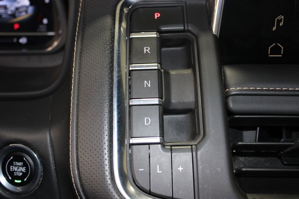 Used 2023 GMC Yukon XL SLT w/ SLT Luxury Package RWD image 55