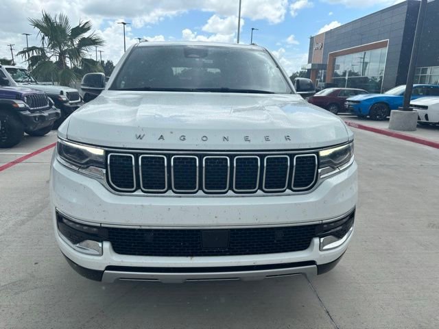 Used 2023 Jeep Wagoneer L Series II RWD image 2