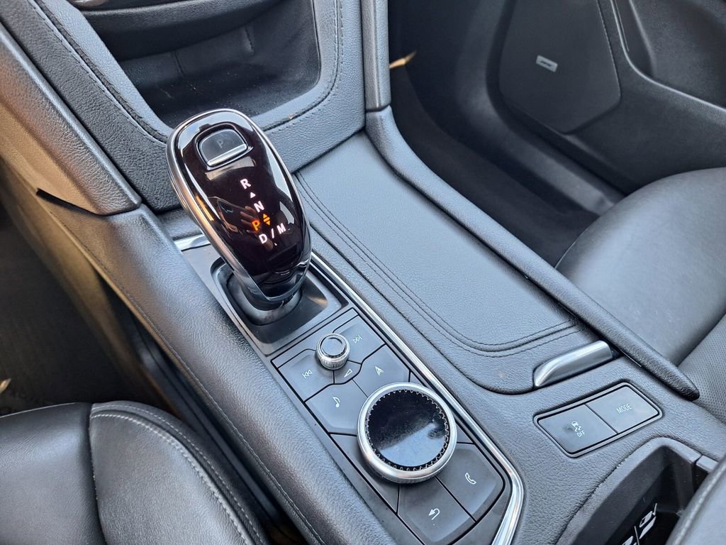 Used 2024 Cadillac XT6 Premium Luxury image 14