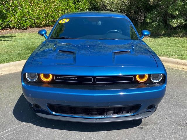 Used 2021 Dodge Challenger SXT RWD image 2