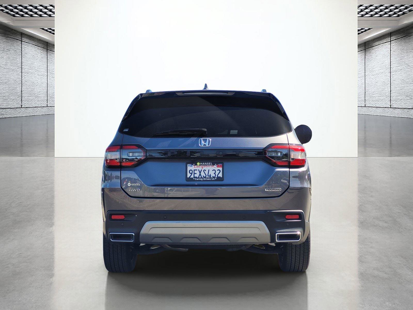 Used 2023 Honda Pilot Touring image 8