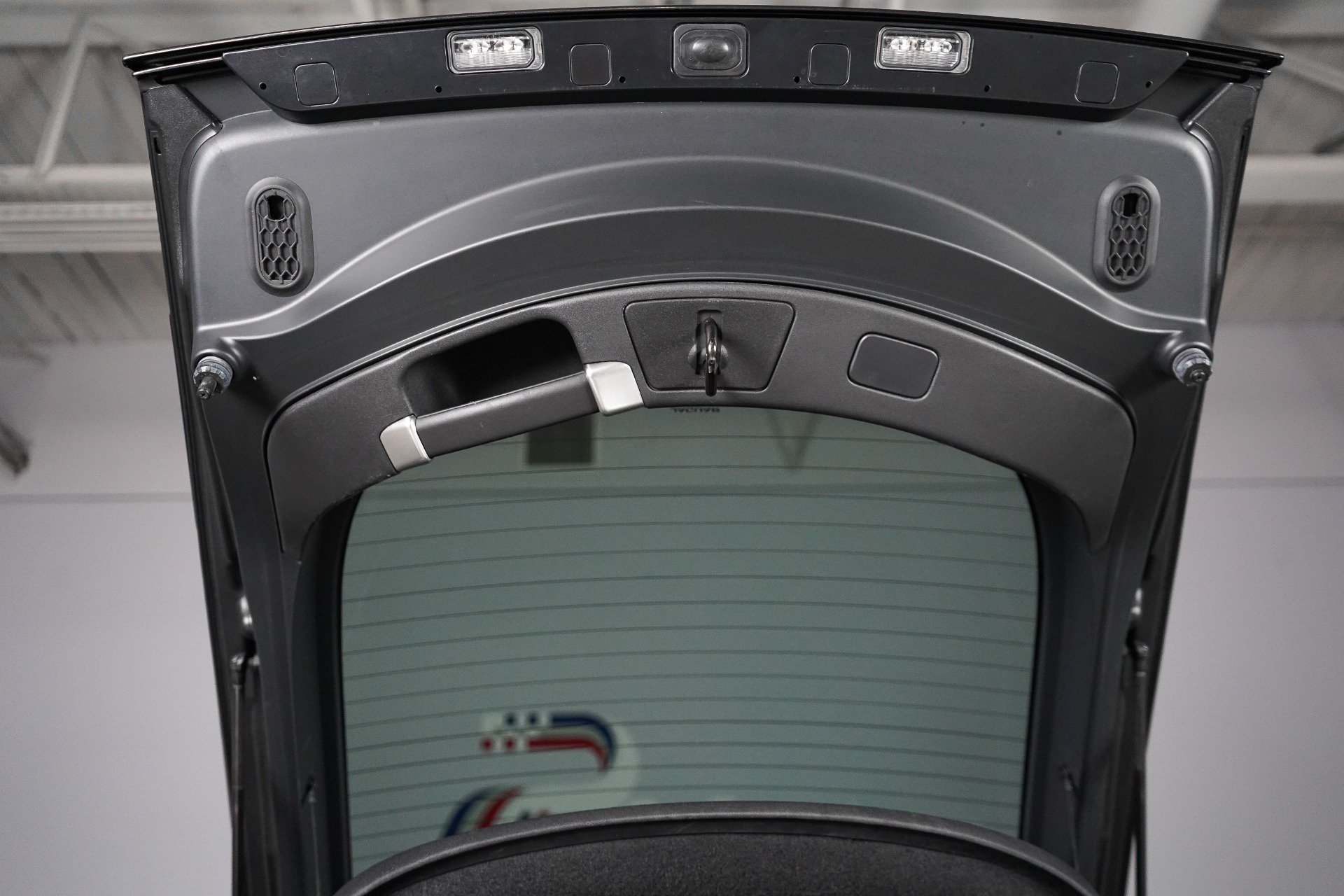 Used 2015 Jaguar F-TYPE S RWD image 19