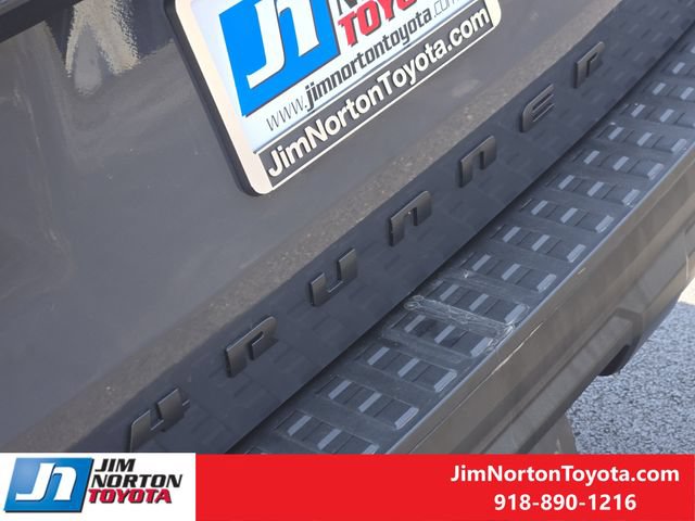 Used 2025 Toyota 4Runner SR5 AWD/4WD image 11