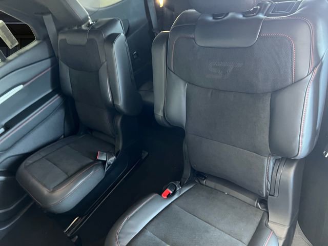 New 2026 Ford Explorer ST w/ Sun And Sound Package image 13