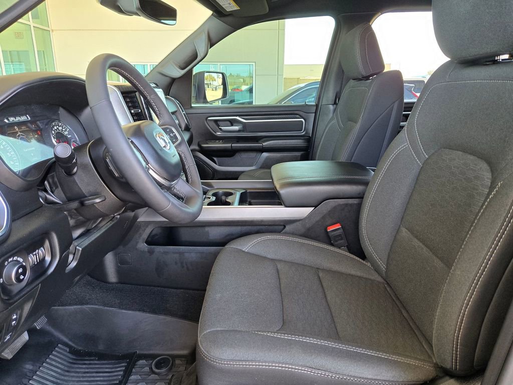 Used 2025 RAM 1500 Lone Star image 9