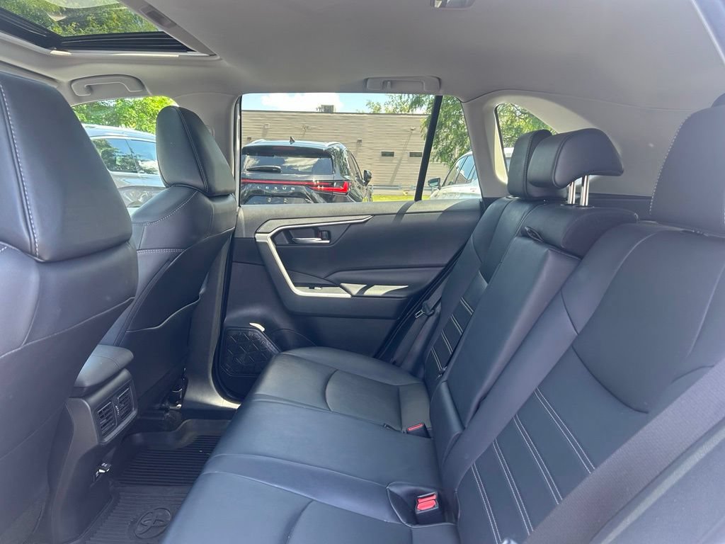 Used 2020 Toyota RAV4 XLE Premium AWD/4WD image 16
