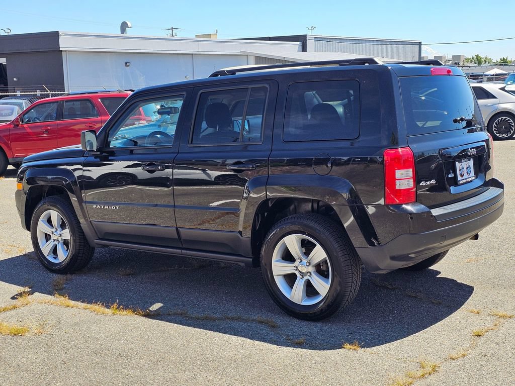 Used 2015 Jeep Patriot Sport w/ Power Value Group AWD/4WD image 6
