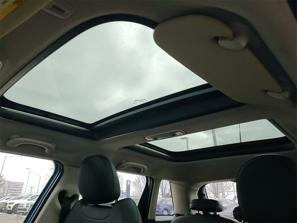 Used 2019 MINI Cooper S image 31