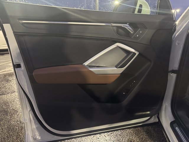 Used 2022 Audi Q3 2.0T Premium w/ Convenience Package image 10