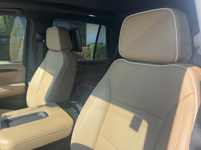 Used 2024 Chevrolet Tahoe Premier w/ Advanced Technology Package image 9