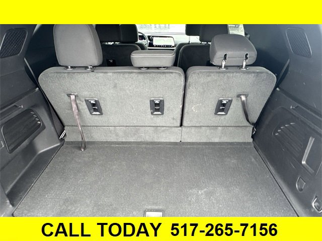 Used 2024 Chevrolet Traverse LT image 27