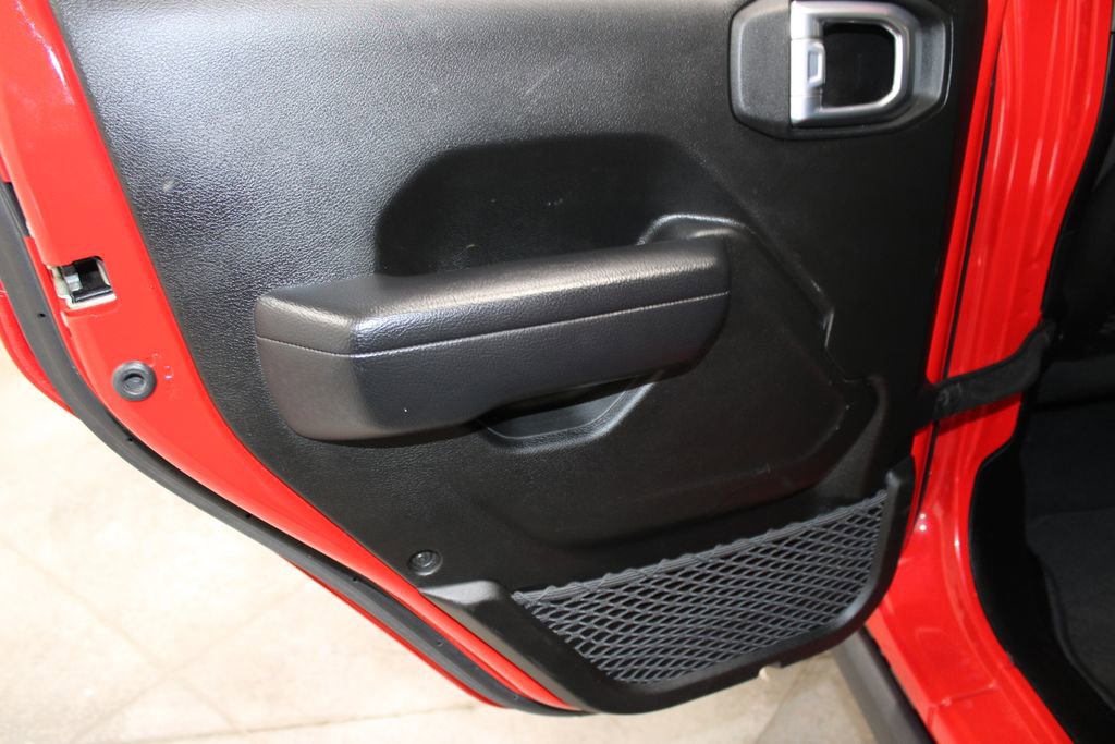 Used 2024 Jeep Wrangler Unlimited Rubicon 4xe image 26