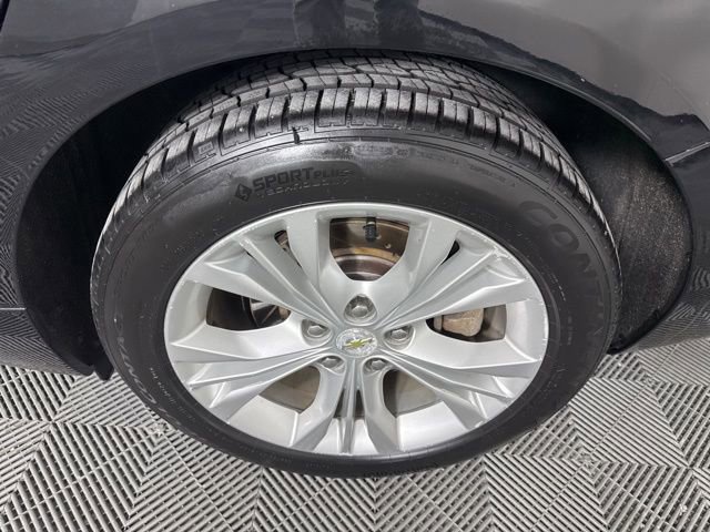 Used 2015 Chevrolet Impala LT w/ Convenience Package image 11