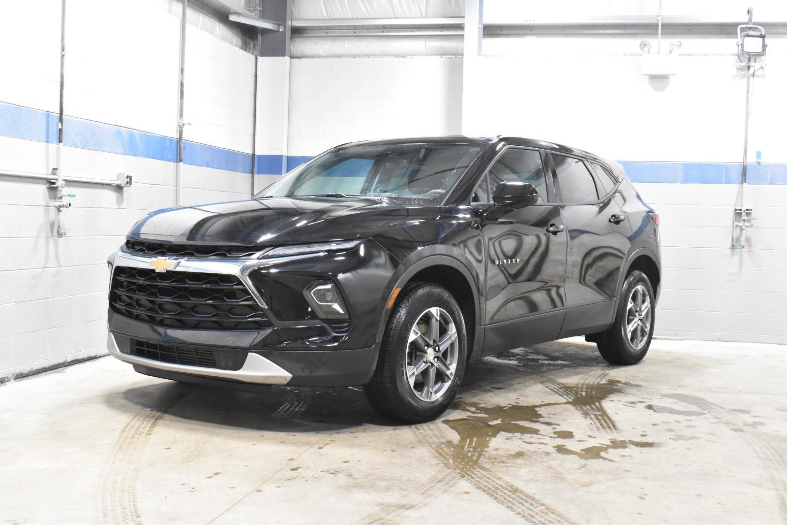 Used 2024 Chevrolet Blazer LT FWD image 6
