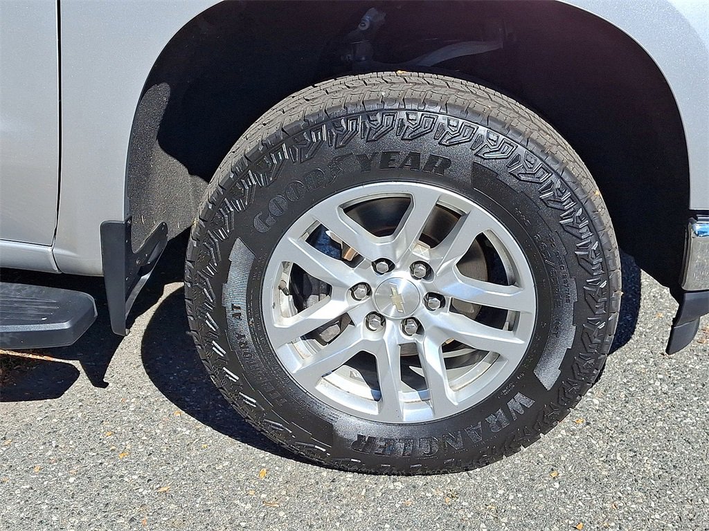 Certified 2022 Chevrolet Silverado 1500 LT w/ Z71 Off-Road Package image 27