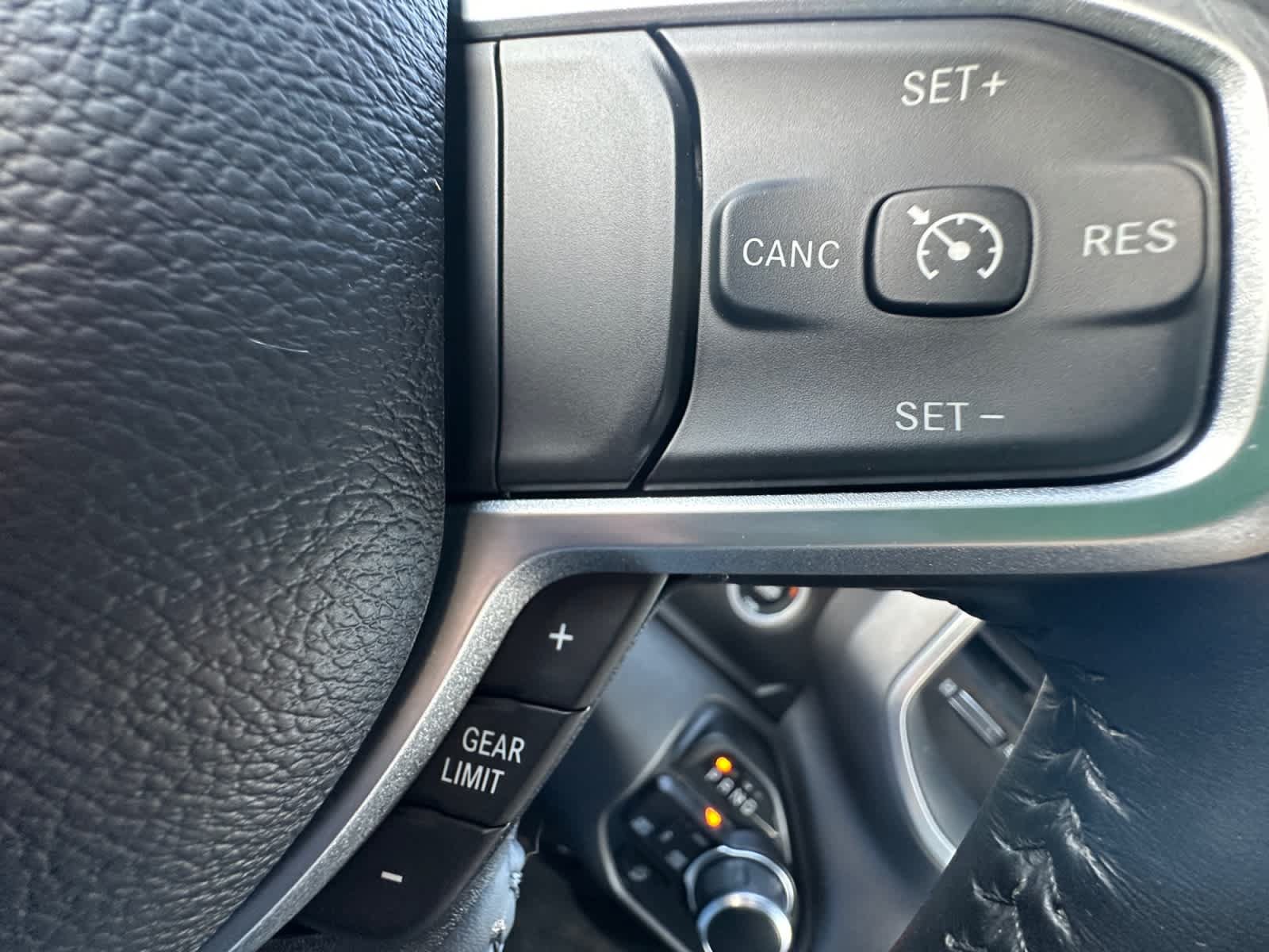 Used 2023 RAM 1500 Big Horn AWD/4WD image 30