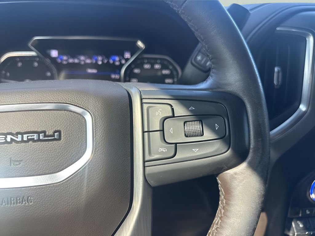 Used 2021 GMC Sierra 2500 Denali w/ Denali Ultimate Package AWD/4WD image 18
