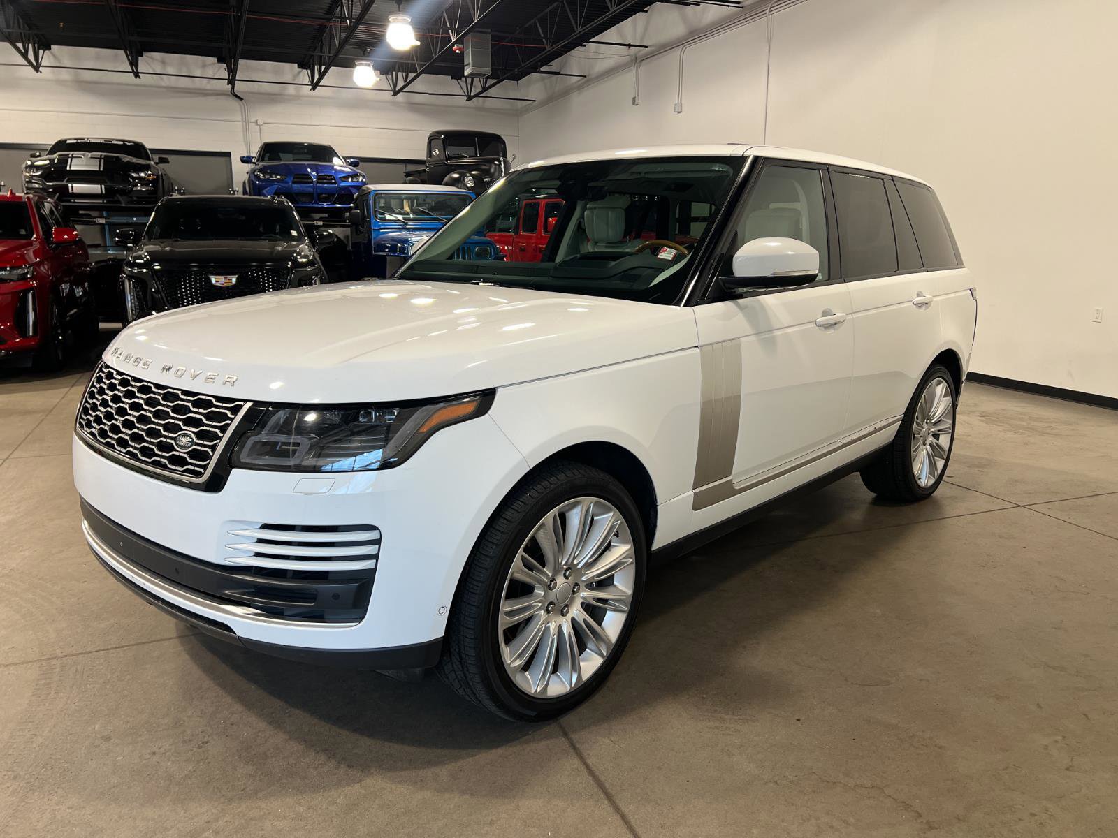 Used 2019 Land Rover Range Rover Supercharged AWD/4WD image 7
