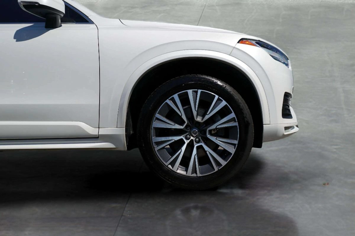 Used 2020 Volvo XC90 T6 Momentum w/ Protection Package Premier AWD/4WD image 9