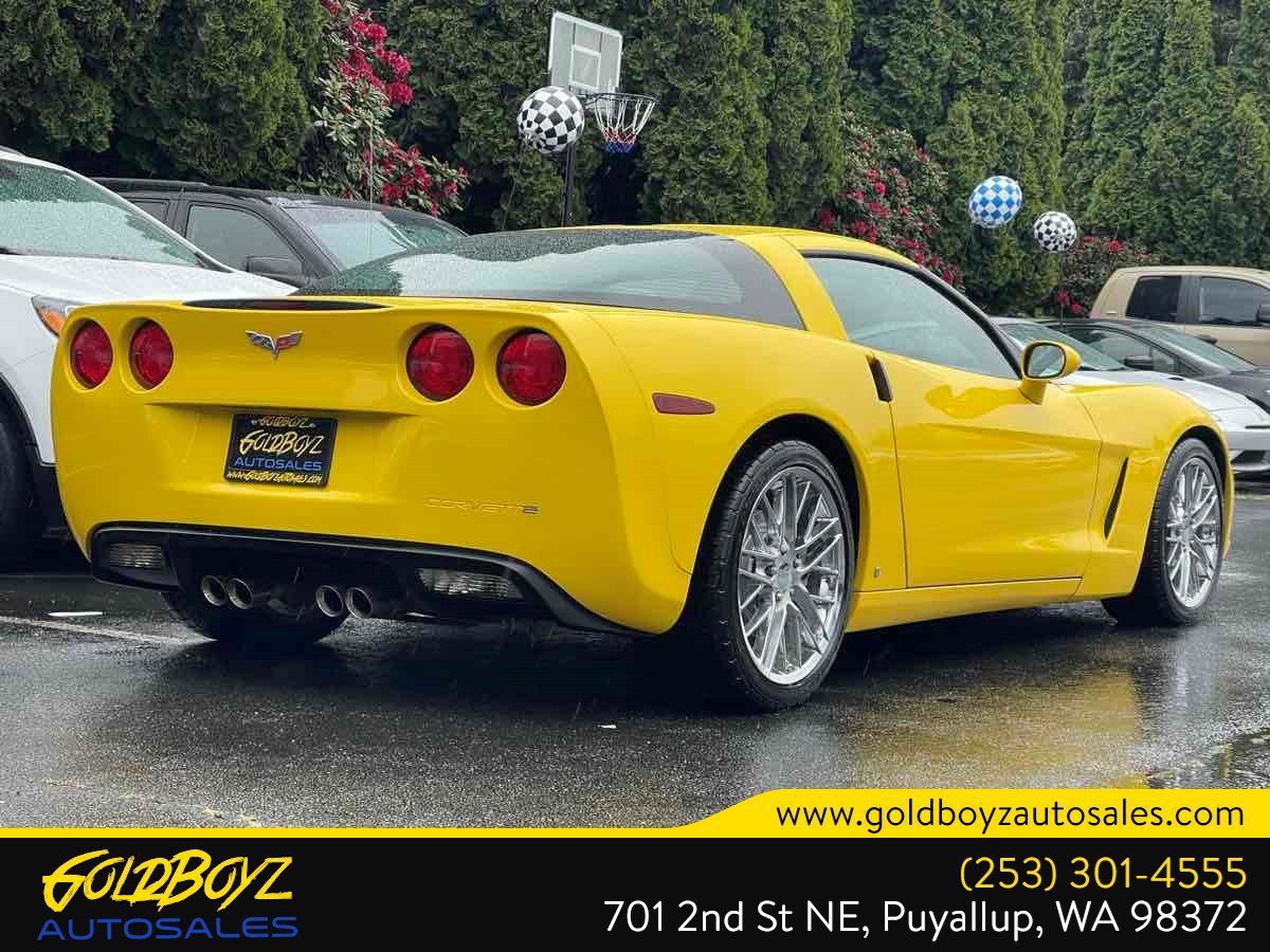 Used 2006 Chevrolet Corvette Coupe w/ Preferred Equipment Group RWD image 4