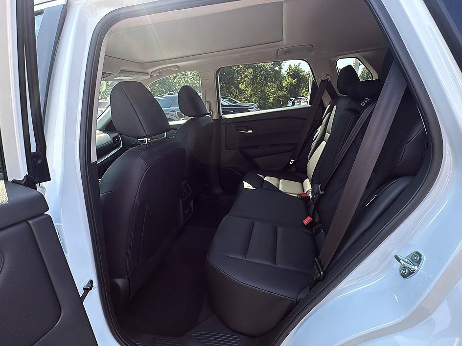 Certified 2026 Nissan Rogue Dark Armor AWD/4WD image 23