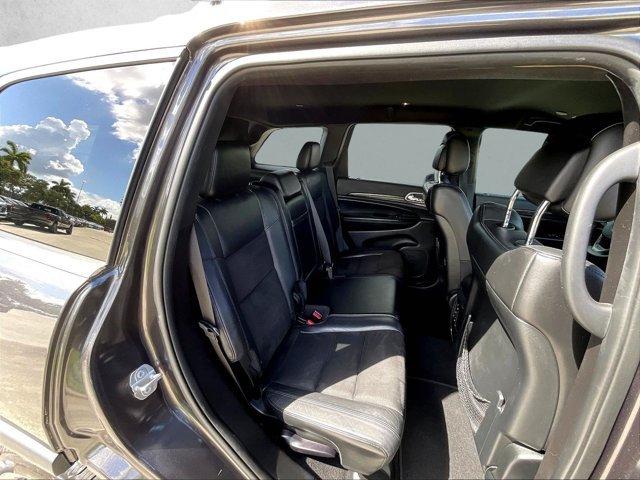 Certified 2020 Jeep Grand Cherokee Laredo w/ Laredo X Package RWD image 30