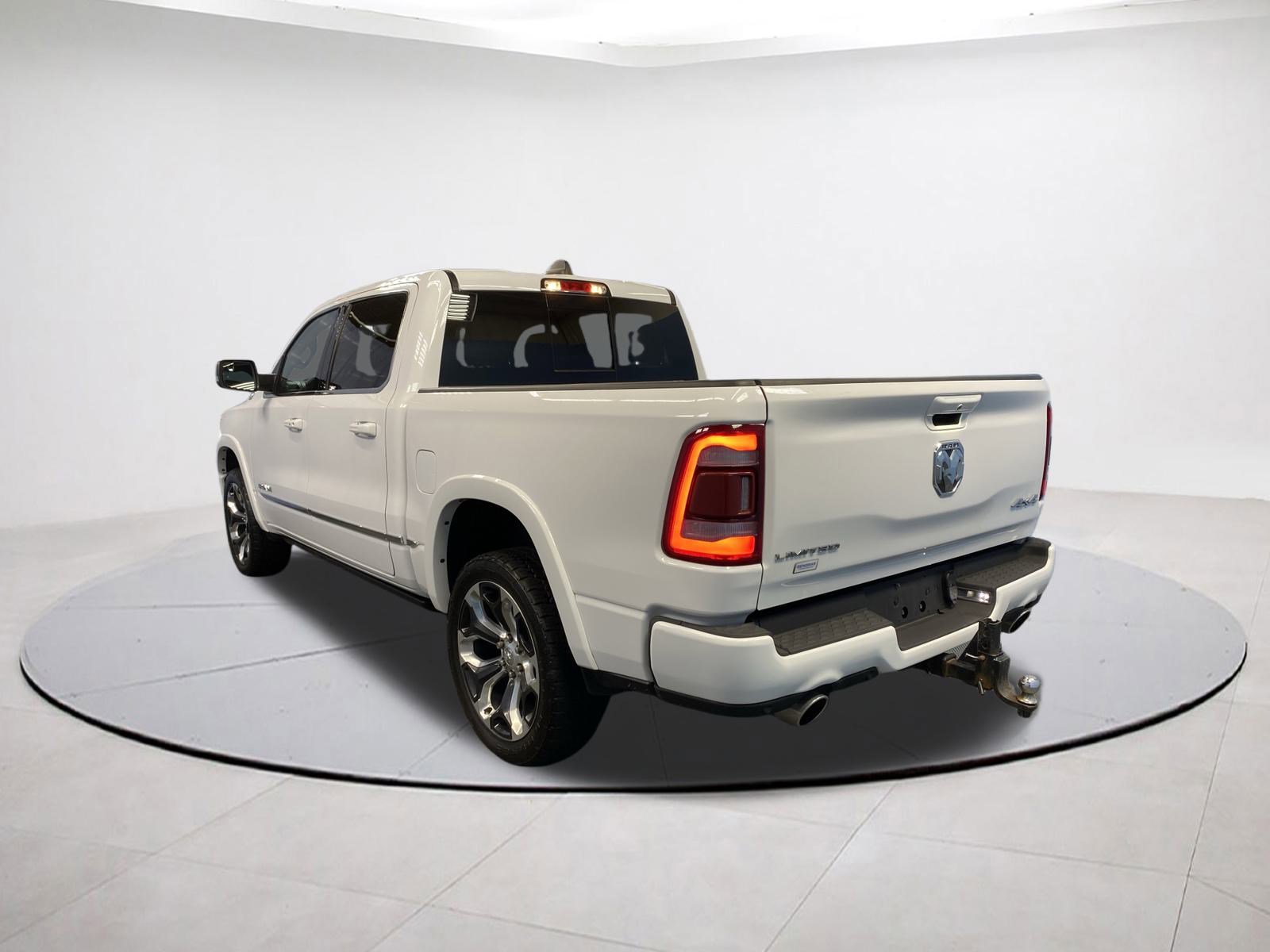 Certified 2023 RAM 1500 Limited w/ Body Color Bumper Group image 5