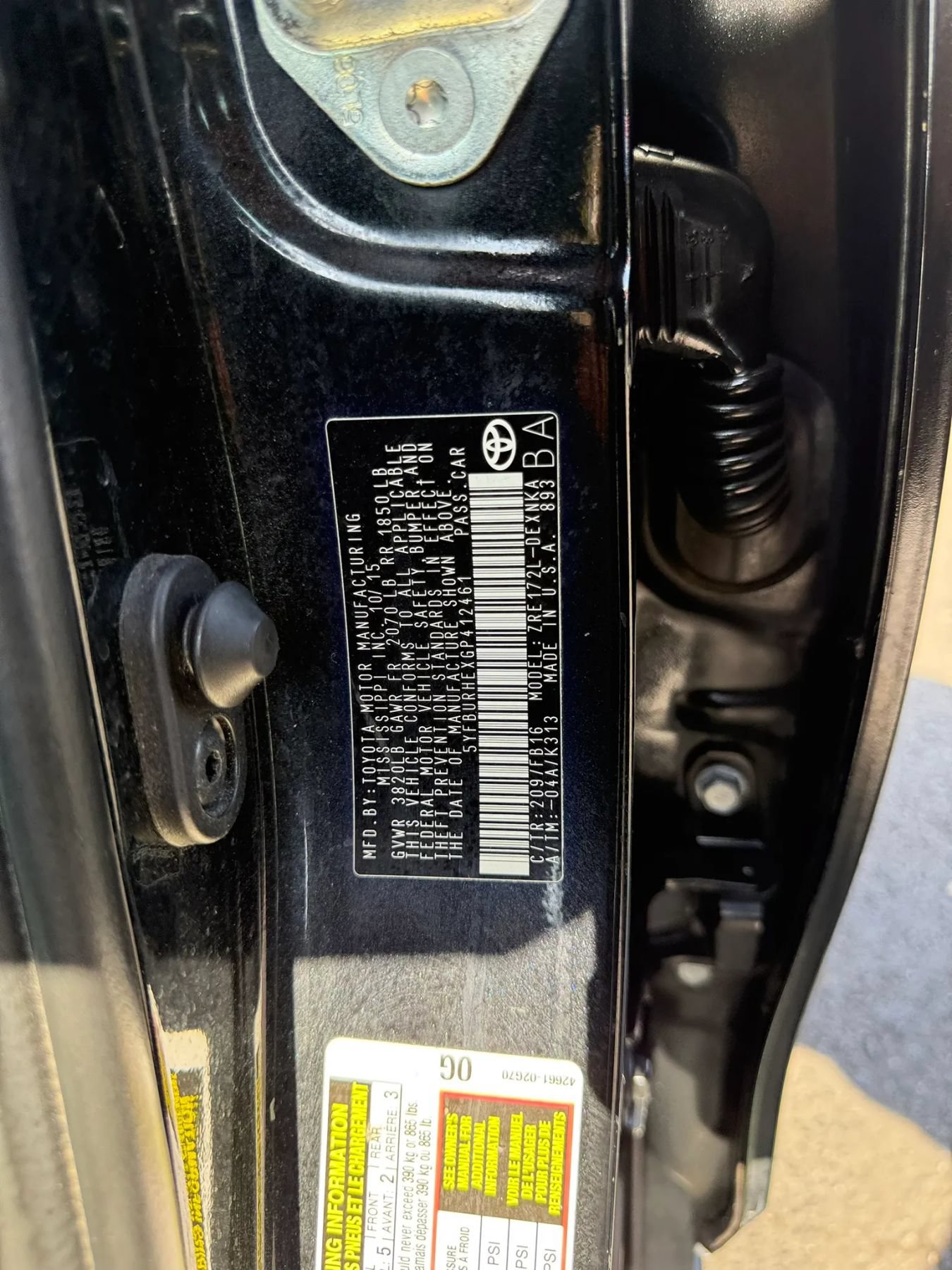 Used 2016 Toyota Corolla LE FWD image 36