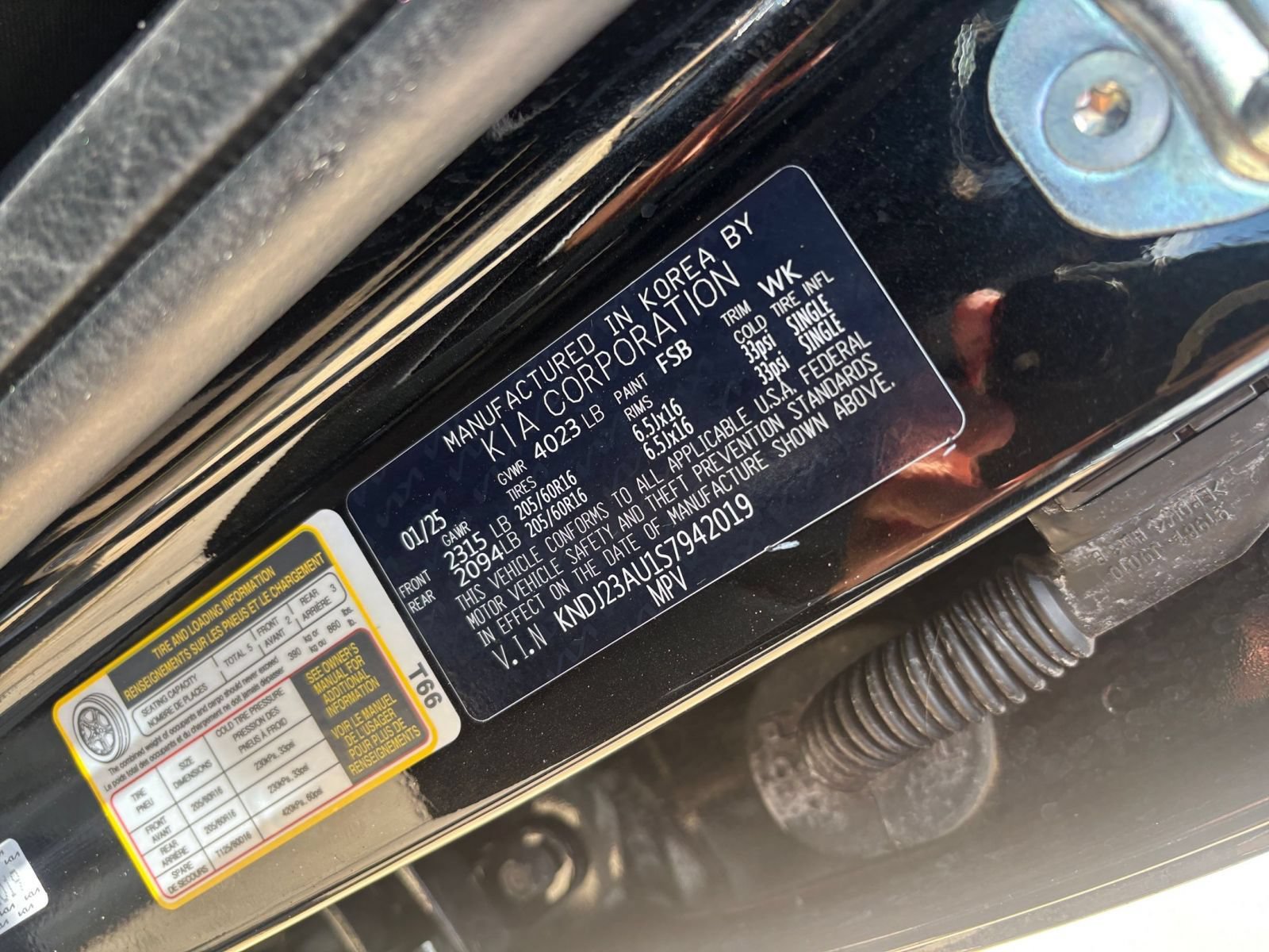 Used 2025 Kia Soul LX w/ LX Technology Package FWD image 27