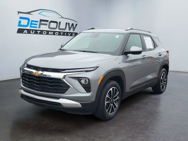 Used 2024 Chevrolet TrailBlazer LT w/ LT Cold Weather Package image 7