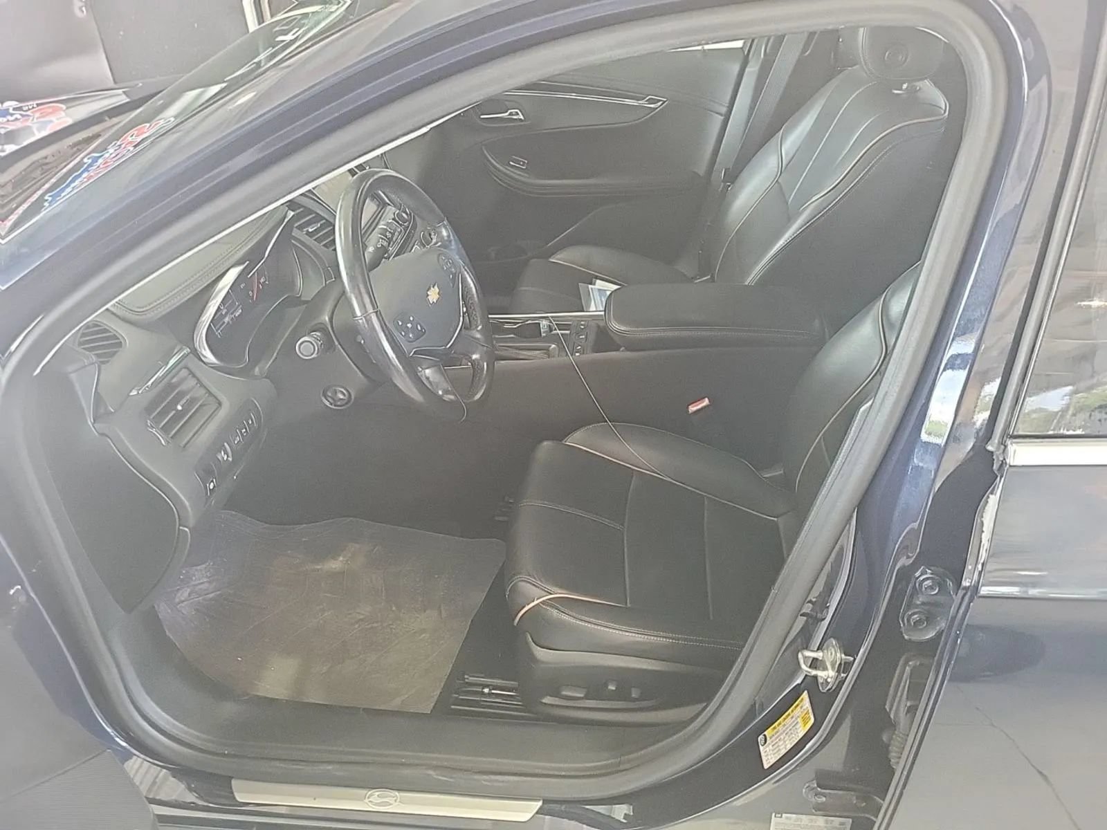Used 2016 Chevrolet Impala LTZ w/ Enhanced Convenience Package FWD image 9
