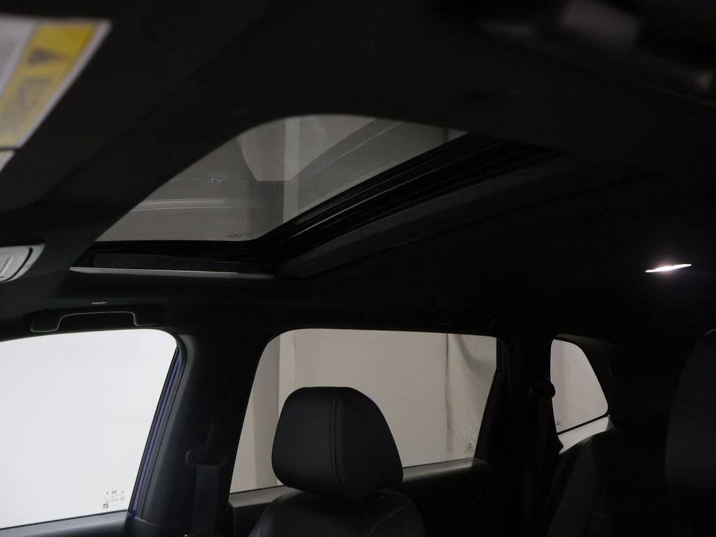 Used 2023 Honda CR-V Sport Touring image 9
