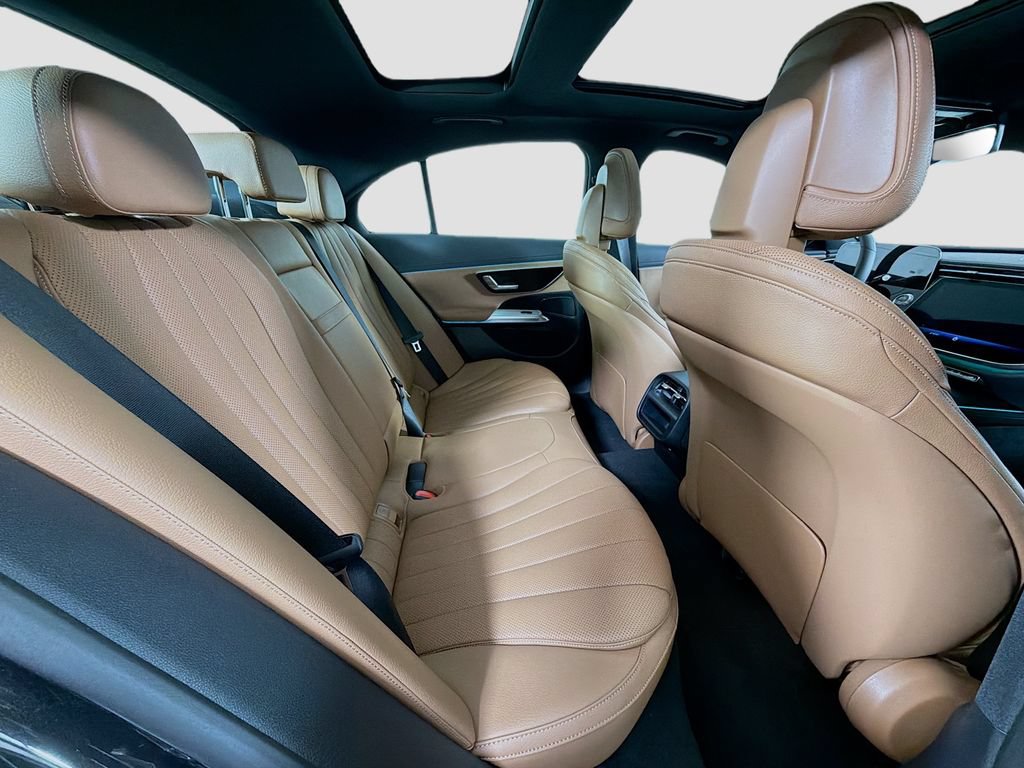 New 2026 Mercedes-Benz E 450 4MATIC Sedan image 29
