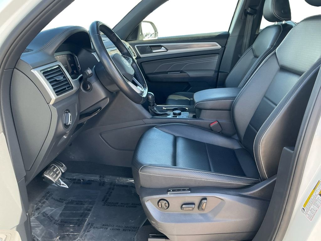 Used 2022 Volkswagen Atlas Cross Sport SEL R-Line w/ Cross Sport MDO Package AWD/4WD image 24