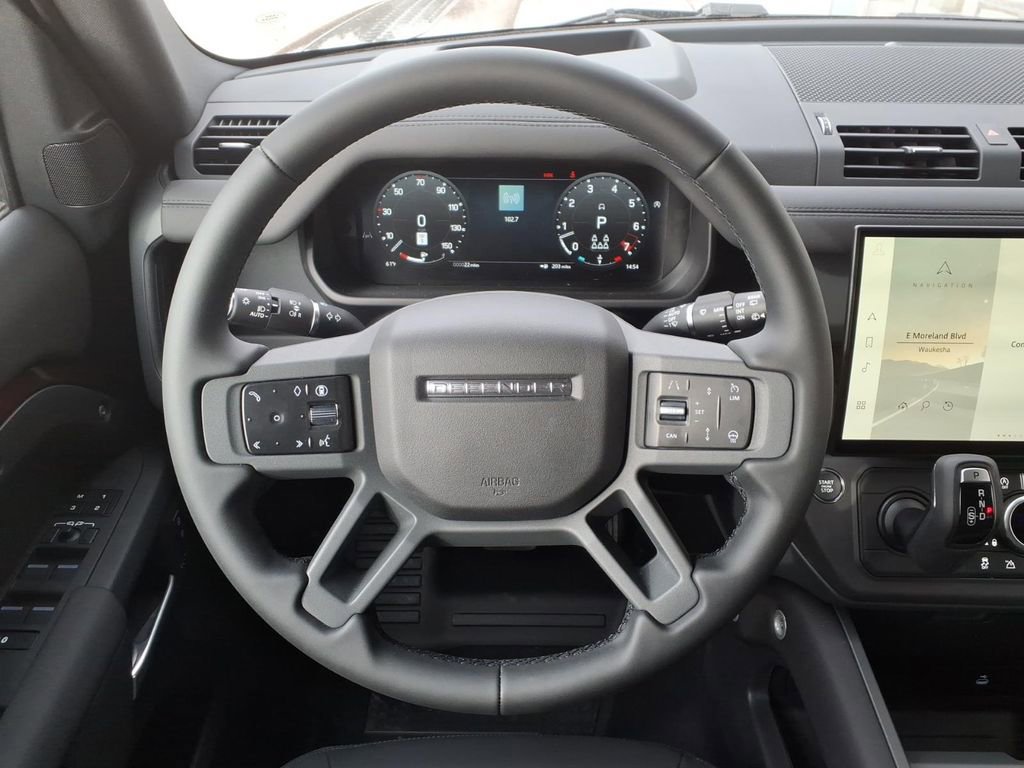 New 2026 Land Rover Defender 130 X-Dynamic SE AWD/4WD image 16