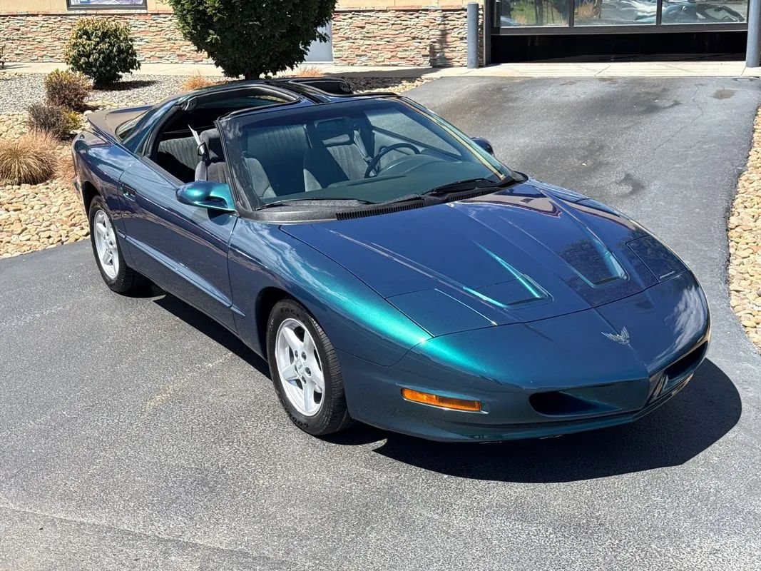 Used 1997 Pontiac Firebird Formula w/ Opt Pkg RWD image 89