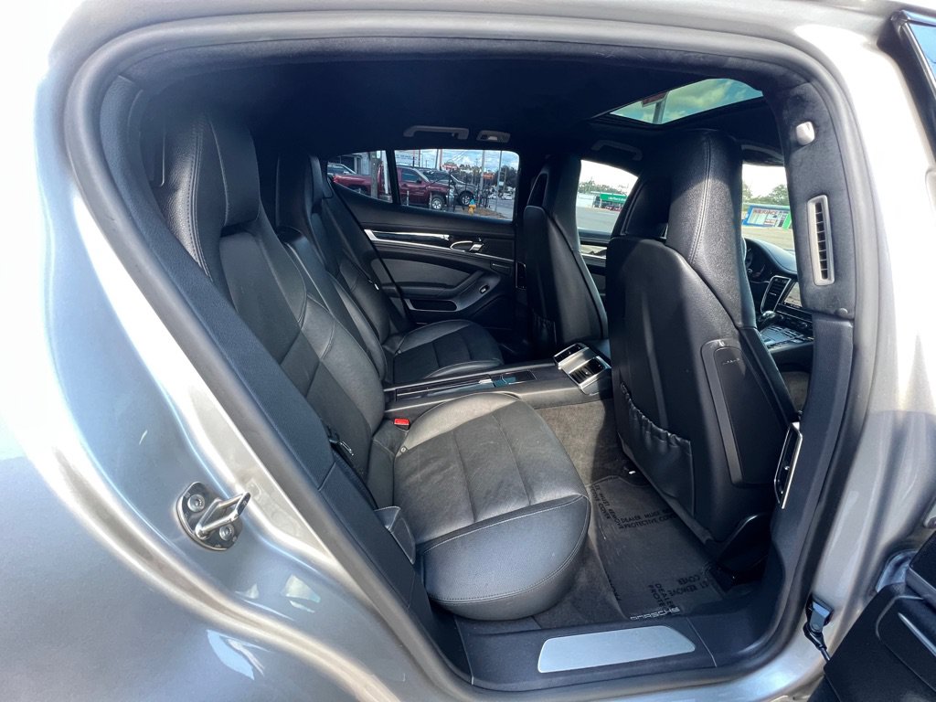 Used 2012 Porsche Panamera S RWD image 22