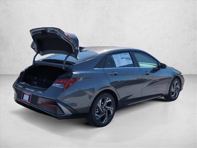 New 2026 Hyundai Elantra Limited image 2