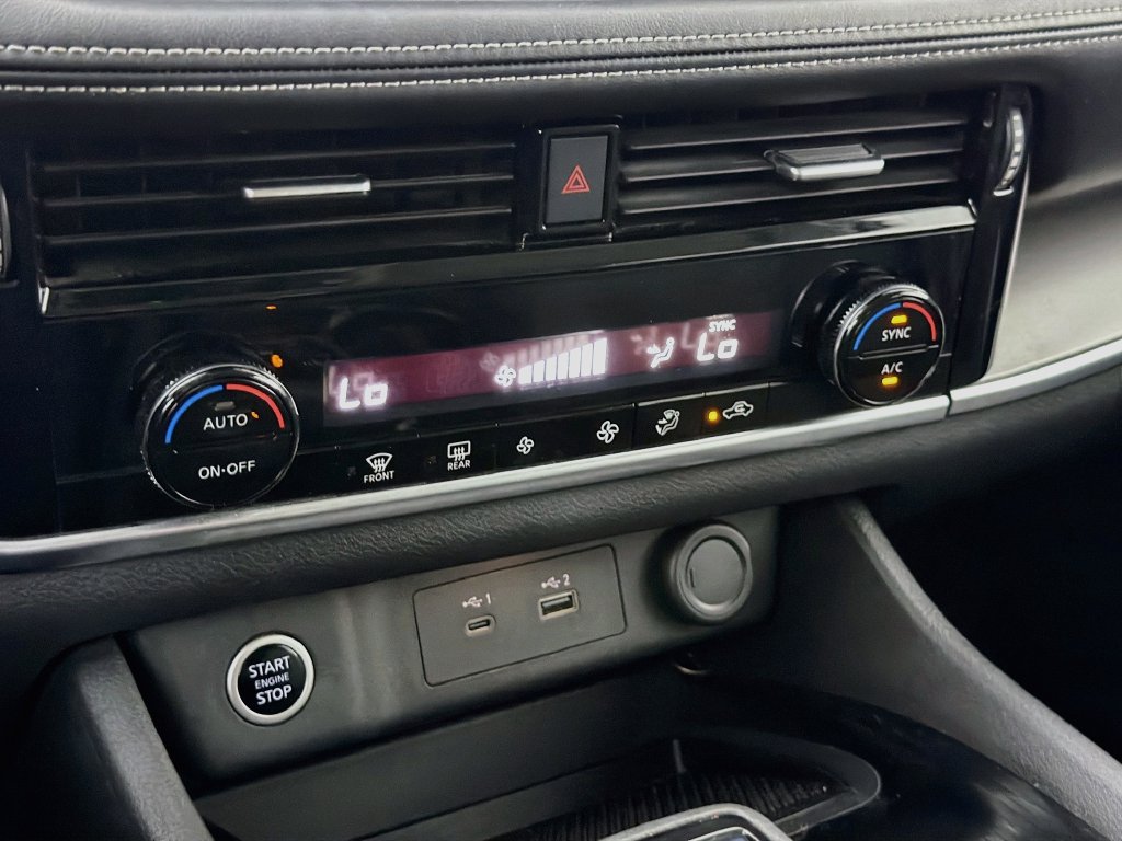 Used 2022 Nissan Rogue SV FWD image 19