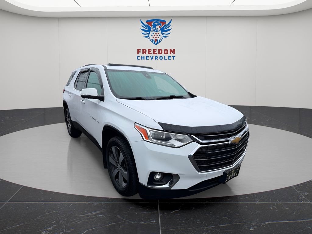 Used 2021 Chevrolet Traverse LT w/ LT Premium Package AWD/4WD image 7