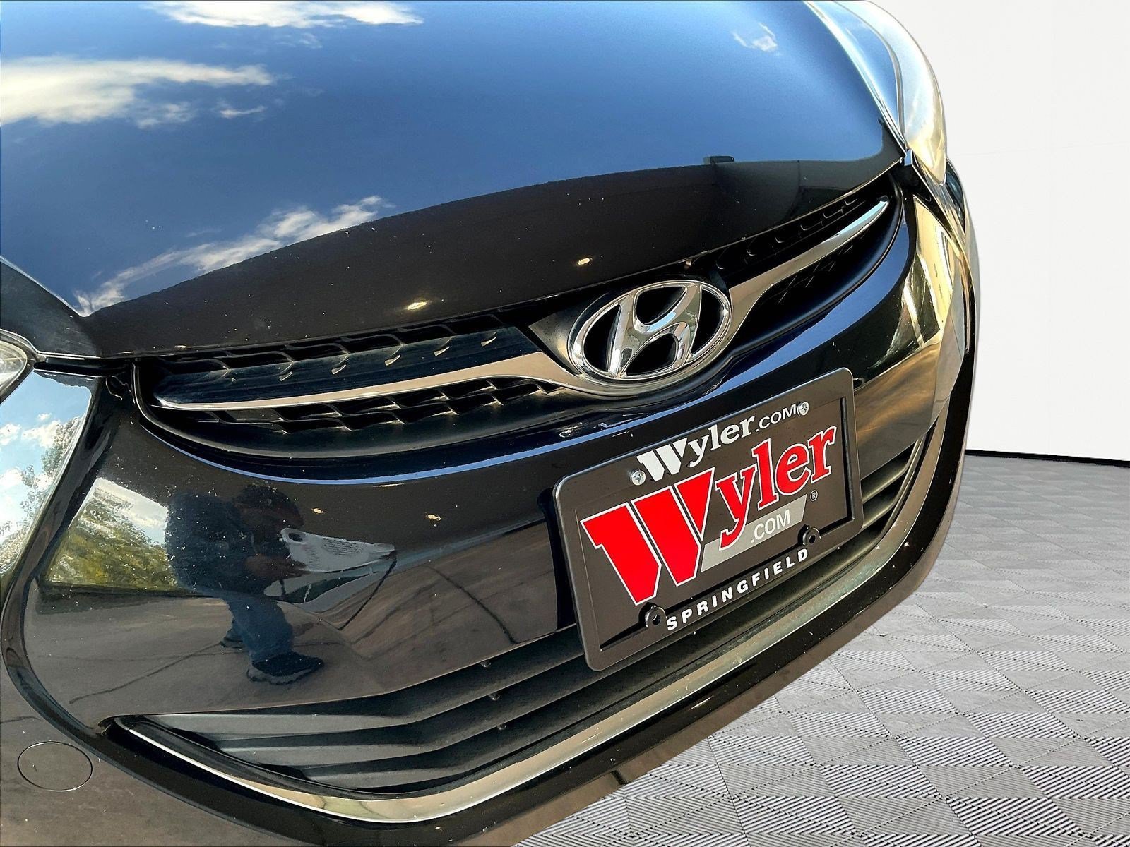 Used 2013 Hyundai Elantra GLS w/ Preferred Pkg FWD image 28