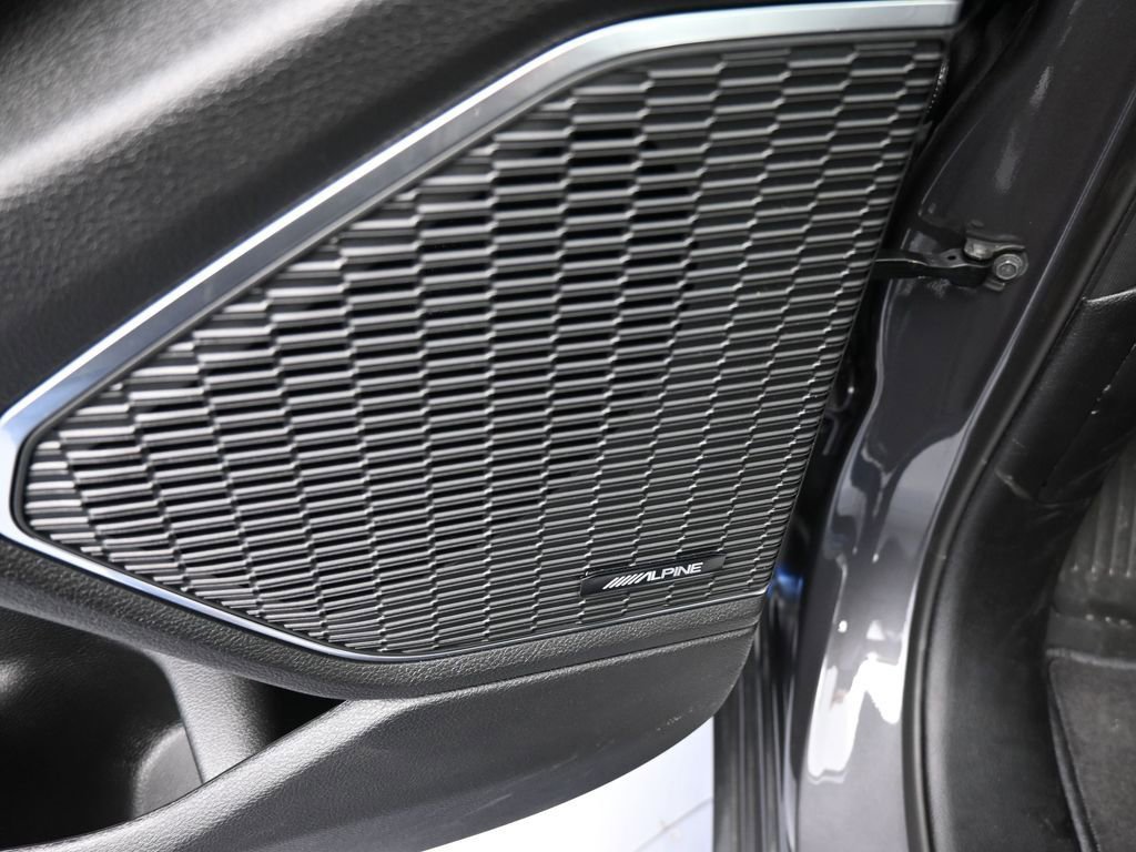 Used 2024 Jeep Grand Cherokee L Overland w/ Luxury Tech Group IV image 15