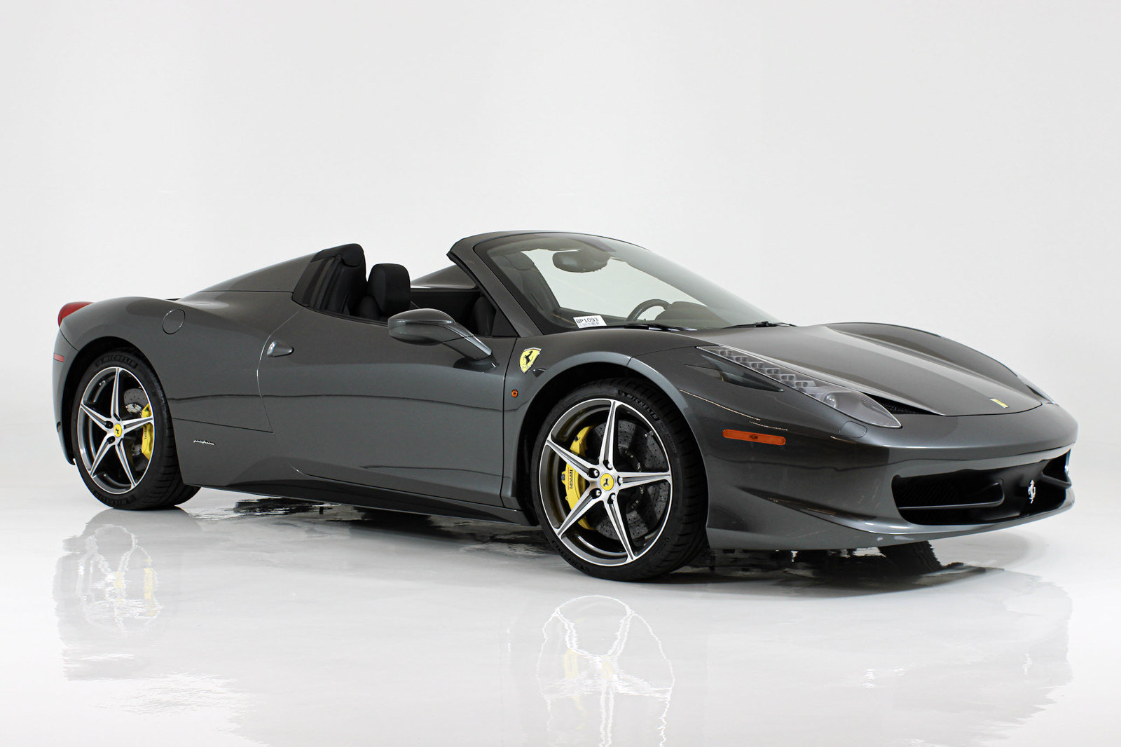 Certified 2013 Ferrari 458 Spider RWD image 16