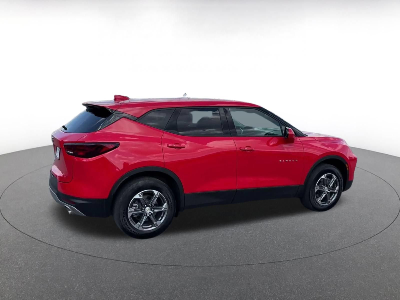 Used 2025 Chevrolet Blazer LT FWD image 13