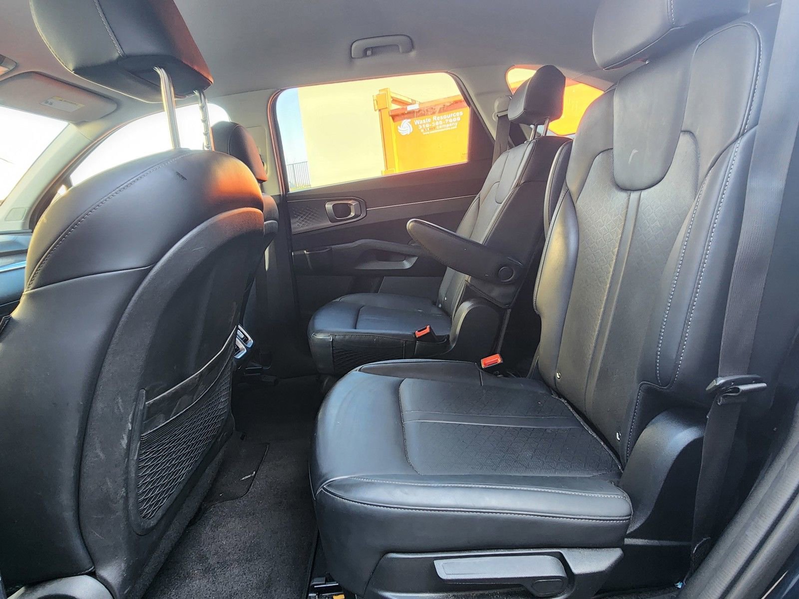 Used 2023 Kia Sorento EX image 19