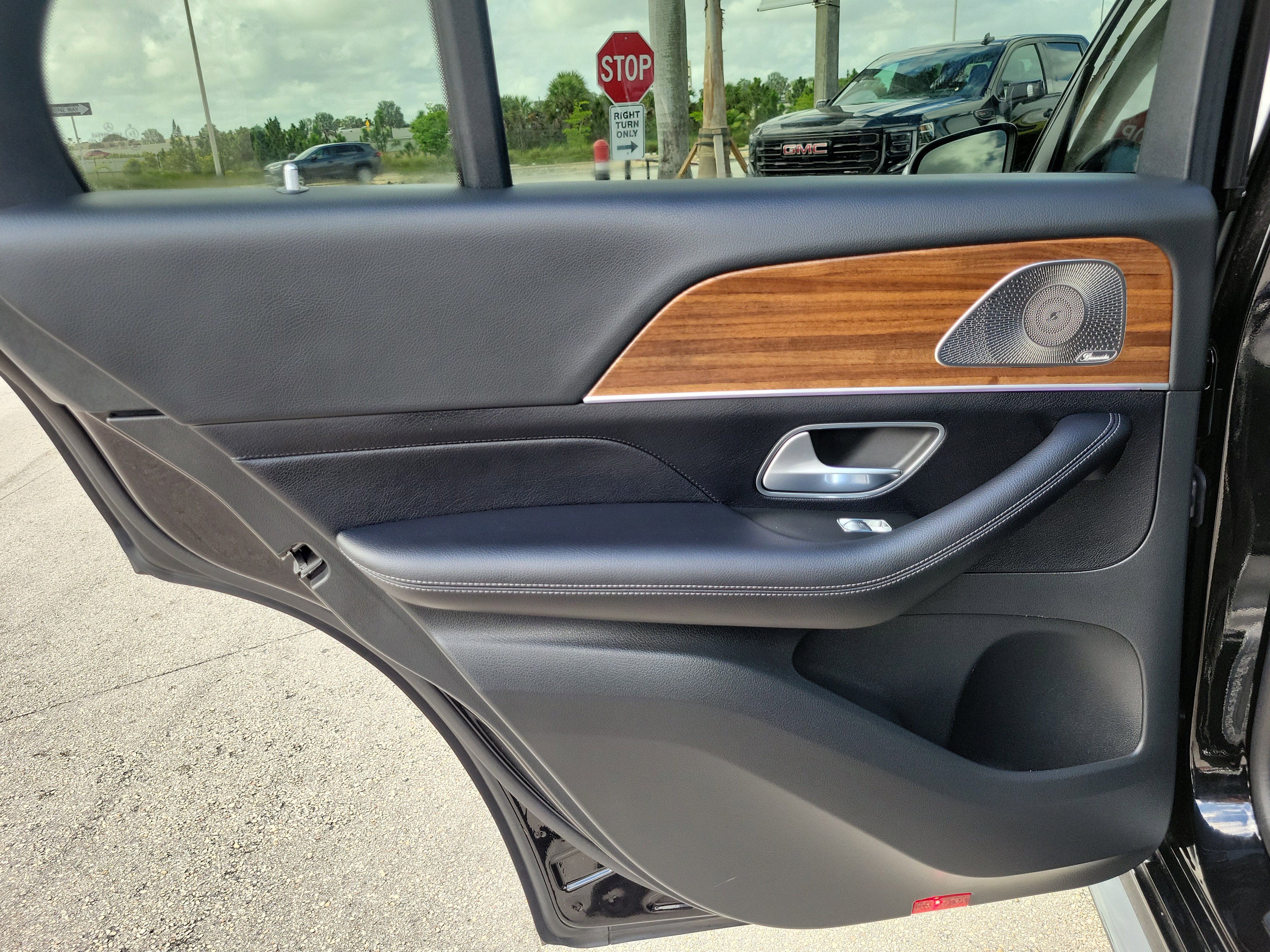 Used 2025 Mercedes-Benz GLE 580 4MATIC image 27