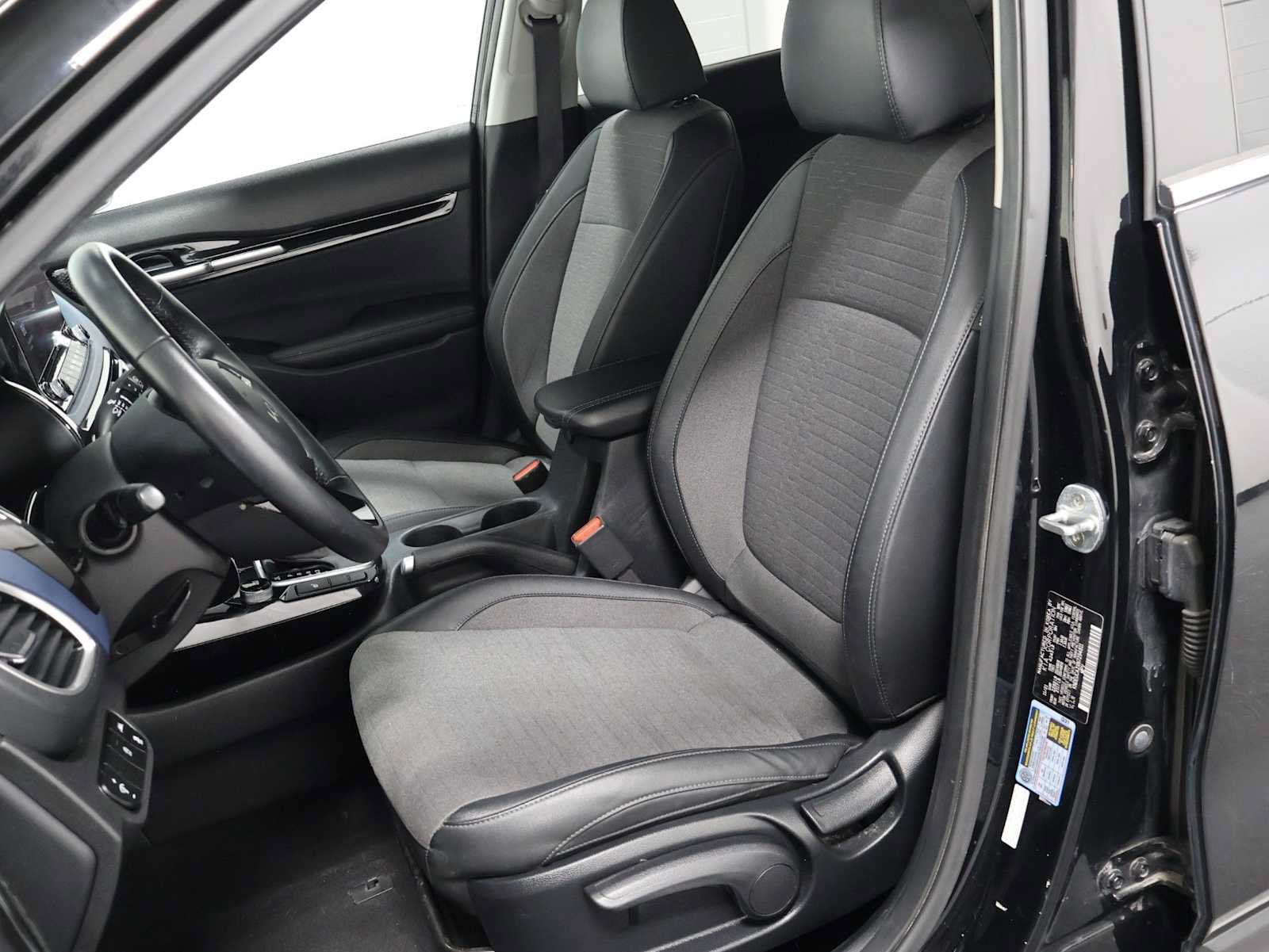 Used 2022 Kia Seltos Nightfall Edition AWD/4WD image 5