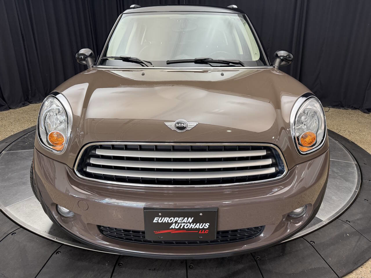 Used 2011 MINI Cooper Countryman image 3
