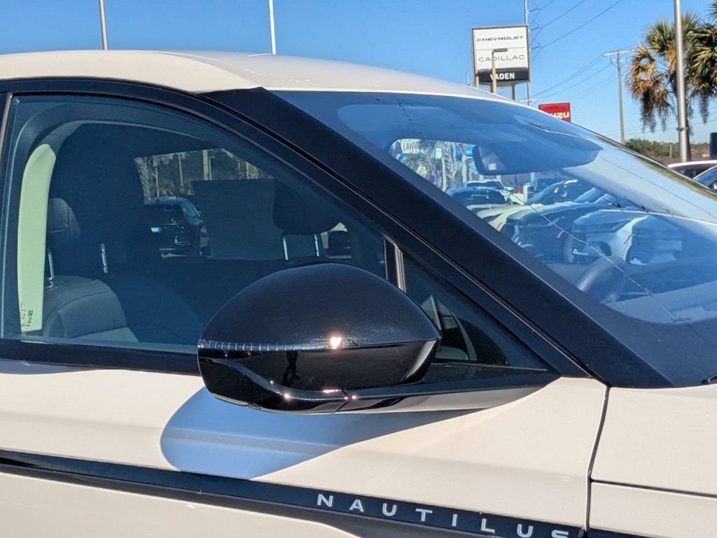 New 2026 Lincoln Nautilus Premier w/ Jet Appearance Package AWD/4WD image 13